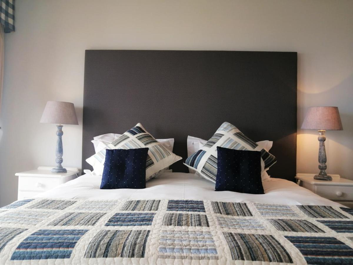 Amzee Bokmakierie Guest House Dana Bay Room photo